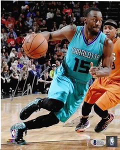 Kemba Walker Autographed Charlotte Hornets 8x10 Photo Beckett COA - Picture 1 of 1