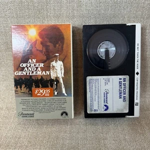 An Officer And A Gentleman BETAMAX Richard Gere Debra Winger Louis Gossett Jr - Foto 1 di 5