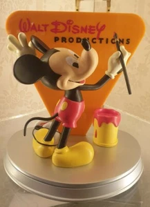 Studio Signature 100 Eras Disneyland Figurine - Picture 1 of 4