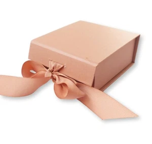 1 Extra Small Pink Magnetic Gift Box,Weddings,Christenings,Gifts,Bridesmaid - Imagen 1 de 3