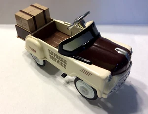 Golden Wheel 1/10 Scale Die Cast Metal Express Service Pedal Power - Picture 1 of 3