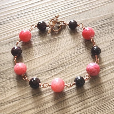 Garnet Natural Stone Bracelet Wire Link Beaded Copper Tone Toggle Clasp Handmade - Image 1 of 4