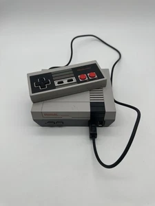Nintendo NES Classic Edition Console W/Controller- Tested/ 2016 - Picture 1 of 13