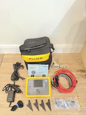 Registrador de potencia trifásico FLUKE 1735 CON SONDAS Y ESTUCHE Y CARGADOR - ENVÍO GRATUITO Foto 1 de 4