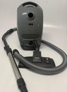Aspiradora Miele Classic C1 Pure Suction Power Line modelo SBANO #1 - Imagen 1 de 10