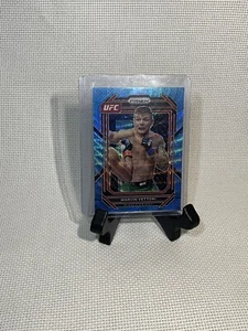 2023 Panini Prizm UFC Prizms Blue Wave #132 Marvin Vettori - Picture 1 of 2