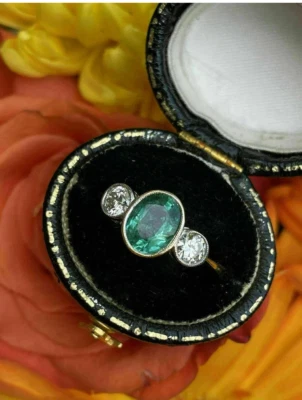 2Ct Green Oval & Round Cut CZ Bezel Set Three Stone Vintage Style Silver Ring - Image 1 of 4