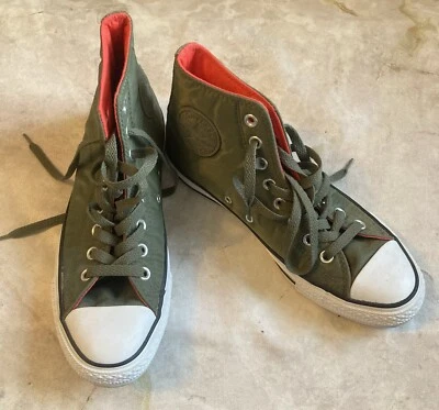 Green Bomber Jacket Nylon Chuck Taylor With Orange Liner Unisex Men 7, Women 9 - Image 1 of 4