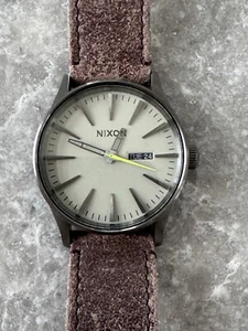 Nixon Sentry  Leather  Gunmetal / Brown A105-1388 Watch W/ Box - PreOwned - Picture 1 of 13