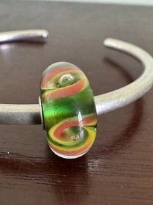 Trollbeads Lithuania’s Glass Bead World Tour Sterling Core Bubble Swirl Chunky - Picture 1 of 9