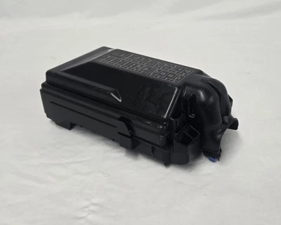 Unidade módulo de junção relé caixa de fusíveis motor Infiniti G37 3.7L 2010-2013 - Imagem 1 de 4