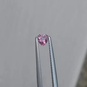 Pink Topaz Heart Gem 4mm - Picture 1 of 3