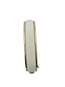 Bracciale Vintage Firmato Monet Tono Oro Bianco Lucite Cerniera - Foto 1 di 6