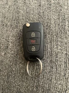 OEM 2010-2013 KIA SOUL FLIP KEY FOB KEYLESS REMOTE ALARM NY0SEKSAM11ATX - Picture 1 of 6