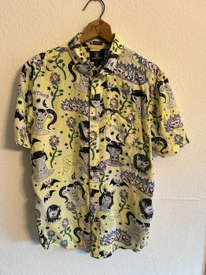 Volcom Yellow Button-up Teen Shirt. Size S. Flowers, bats, horses, lions, goats - Image 1 of 4