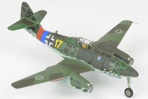 Corgi 1/72 Me 262A Yellow 17 Luftwaffe JG 7 Nowotny - Picture 1 of 2