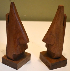 Vintage Pair of MCM Carved Wood Nose Mouth Eyeglass Sunglass Holders Stands - Picture 1 of 4