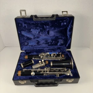 Buffet Crampon Paris B12 Clarinet In Original Hard Case Serial No. A59250 - Picture 1 of 5