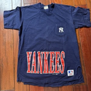VTG Yankees T Shirt Large Nutmeg 90’s Navy Blue Single Stitch Embroidered Pocket - Picture 1 of 10