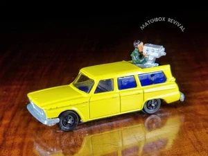 Corgi Juniors No.15 Whizzwheels Studebaker Wagonaire TV Camera Film Car Yellow - Picture 1 of 5