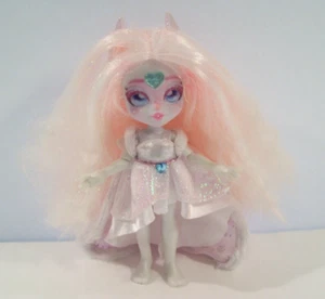 Muñeca Magic Mixies Pixlings Wynter the Bunny 6" - Imagen 1 de 2