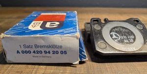 MERCEDES BENZ BRAKE PAD SET A0004209420 GENUINE NOS WOW!! - Picture 1 of 4