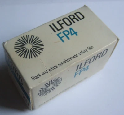 ILFORD FP4 Vintage Black & white panchromatic safety film ASA 125 DIN 22 01/1982 - Bild 1 von 4