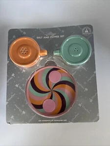 DISNEY Alice in Wonderland Mad Hatter Salt & Pepper Set HTF 🌺 New In Package - Picture 1 of 7