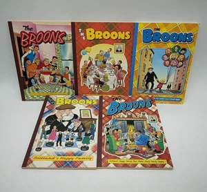 X5 Comic Book Bundle "The Broons" 1991, 1993, 1997, 1999, 2009, Softback - Picture 1 of 19