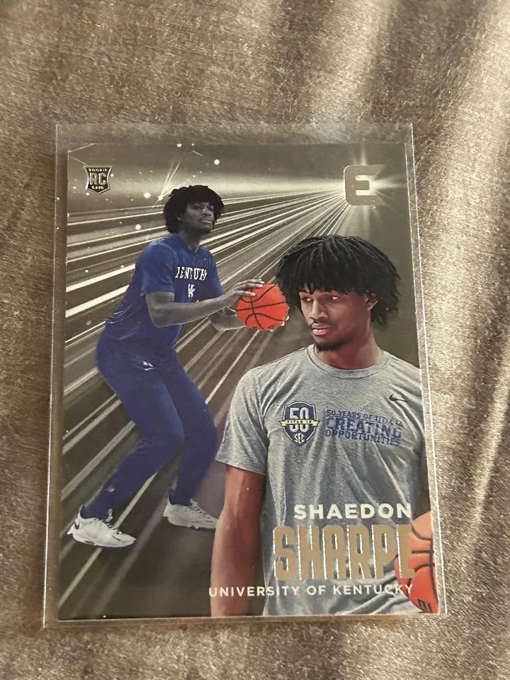 72510 2022 Panini Chronicles Draft Picks Essentials Shaedon Sharpe - Image 1 of 1