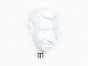 Maurizio Cattelan - Yes! (Lightbulb) - Picture 1 of 6