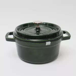Staub France 20cm 2.2 Liter Cast Iron Green Round Roaster/Cocotte New No Box - Picture 1 of 19