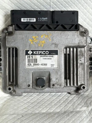 08-10 Control de computadora del motor Kia Borrego ECM ECU PCM 95440-4C800 OEM (AA 243/1) Foto 1 de 4