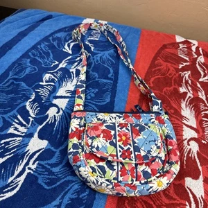 Vera Bradley Quilted Splash Floral Crossbody, Shoulder Bag Hipster/Purse - Picture 1 of 7
