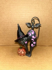 Linda estatuilla espeluznante decoración de Halloween Jim Shore gato con calabaza y murciélago - Imagen 1 de 3