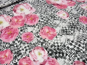 Stoff Viskose Jersey Blumen Rosen abstrakt rosa grau schwarz weiß Kleiderstoff - Bild 1 von 4