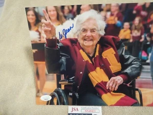 SCHWESTER JEAN SIGNIERTES FOTO 8 X 10 JSA ECHTHEITSZERTIFIKAT. - Bild 1 von 4