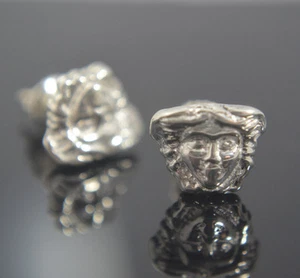 Pendientes griegos de plata de ley .925 inspirados en Medusa - Imagen 1 de 6