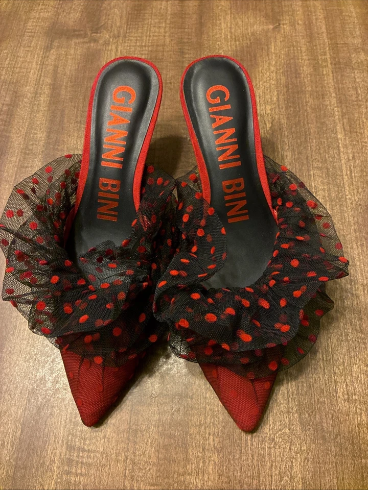 Zapatos Gianni Bini para mujer rojos negros con volantes a lunares Rossallio talla 8 Foto 1 de 4