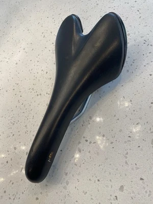 Silla de montar vintage Fizik Pave Seat negra Fi'zi:k hecha en Italia Cromoly Foto 1 de 4