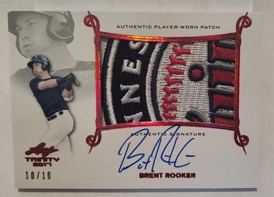 10/10 2017 Leaf Trinity RED SPECTRUM Brent Rooker TWINS LOGO PATCH AUTO A'S RC - Image 1 of 2