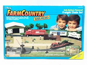 1/64 Farm Country Railroad Freight Train Set - Picture 1 of 2