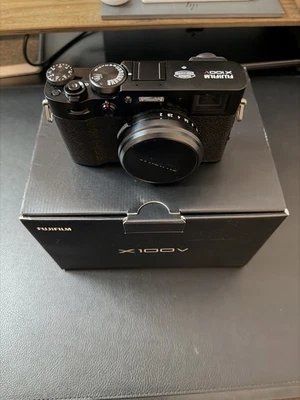 Fujifilm X100V 26,1 MP como nuevo Foto 1 de 4