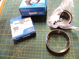 SKF Wheel Bearing Race Set ,# JM207010, # JM20749-A - Imagen 1 de 5
