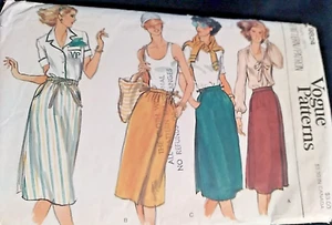 Vintage 1970s Vogue 9824 Front & Back Wrapped Skirts Sewing Pattern sz 261/2' - Picture 1 of 3