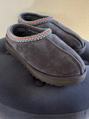 Zapatilla clásica de gamuza gris Ugg Tasman para mujer talla 9 Foto 1 de 4