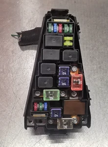 HONDA JAZZ ENGINE FUSE BOX 1.4 PETROL MANUAL (2001 - 2008) - Picture 1 of 8