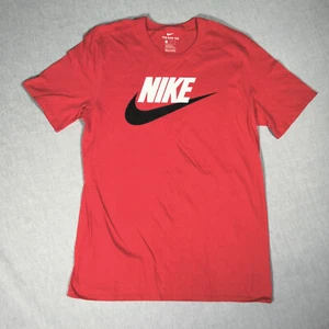 Nike Herren T-Shirt rot Größe mittelgroß Swoosh Logo Text Grafik Das Nike T-Shirt - Bild 1 von 9