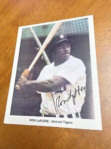 Ron Leflore SIGNED Autographed DETROIT TIGERS 8X10 9x7 Vintage PHOTO 1968