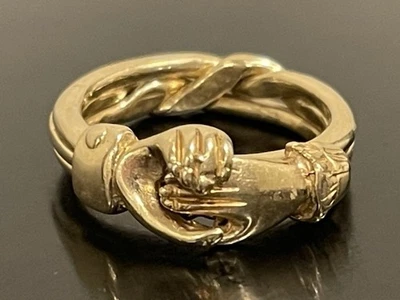 14K Solid Yellow Gold Movable Hands Hiding/Holding Heart 11.54g - Image 1 of 4